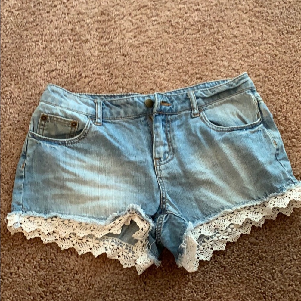 Forever 21 Laced Jean shorts